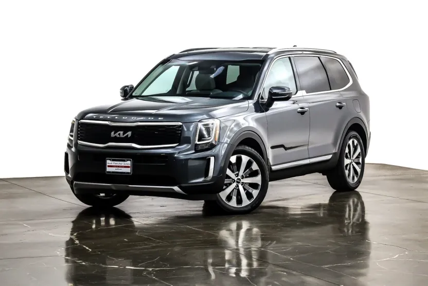 2022 Kia Telluride S photo 1