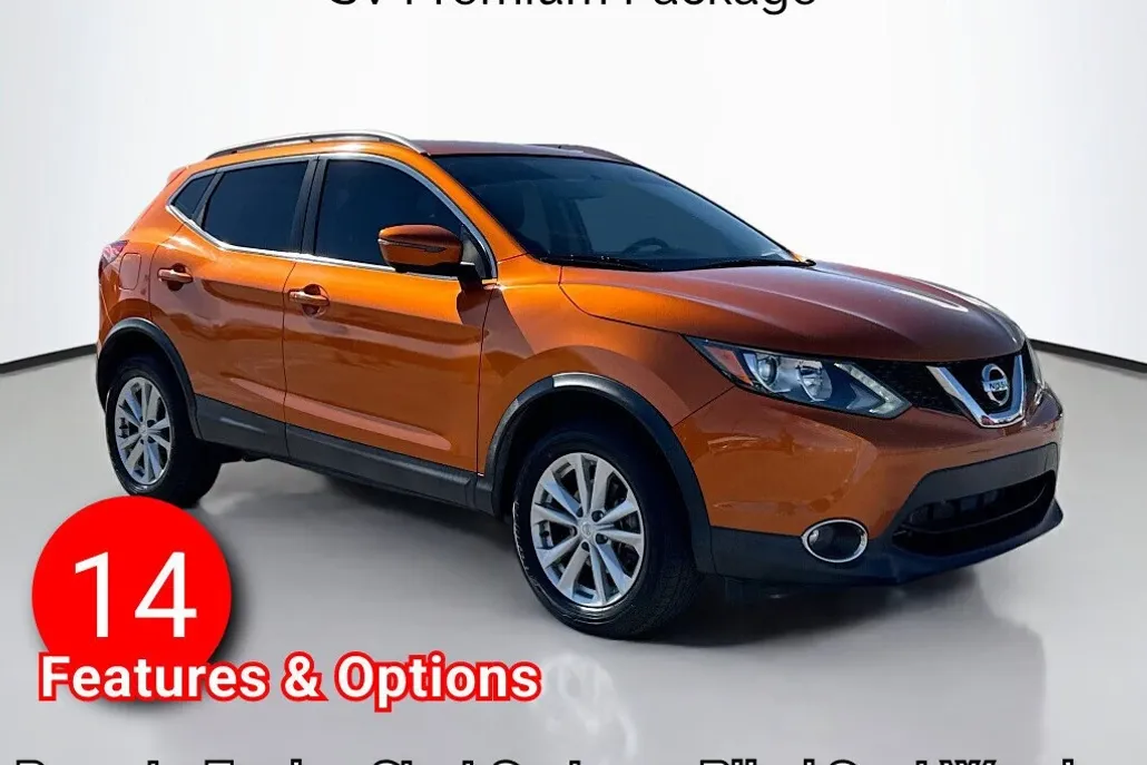 2017 Nissan Rogue Sport SV photo 1