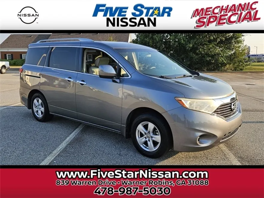 2014 Nissan Quest SV photo 1