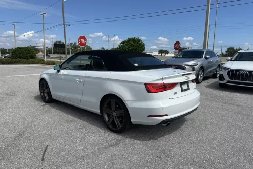 2016 Audi A3 2.0T Premium Plus photo 3