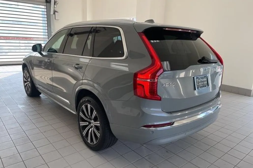 2024 Volvo XC90 B5 Core photo 1