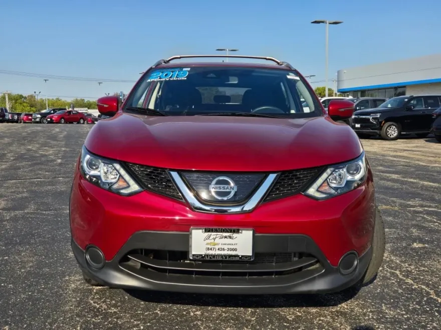 2019 Nissan Rogue Sport SV photo 1
