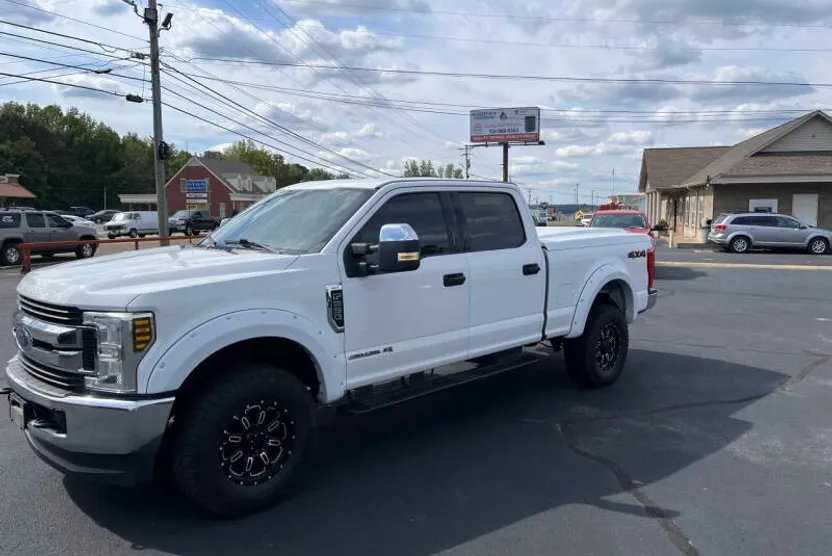 2019 Ford F-250 XLT photo 1