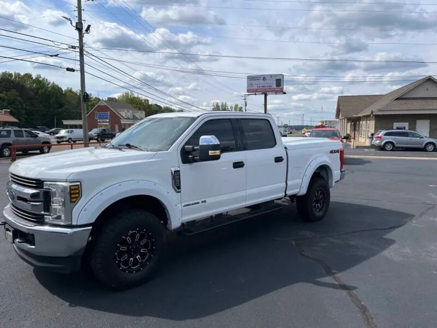 2019 Ford F-250 XLT photo 1