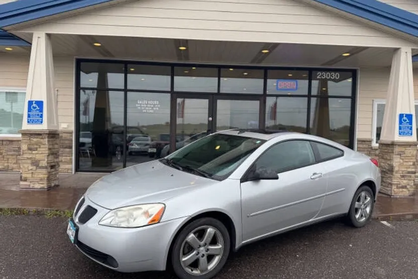 2009 Pontiac G6 GT photo 1