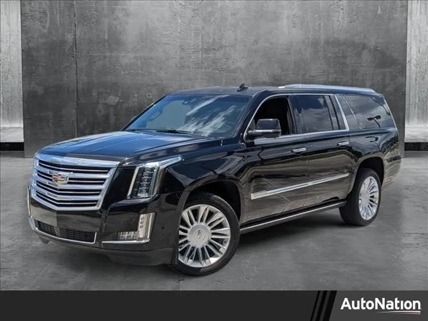 2017 Cadillac Escalade ESV Platinum photo 1