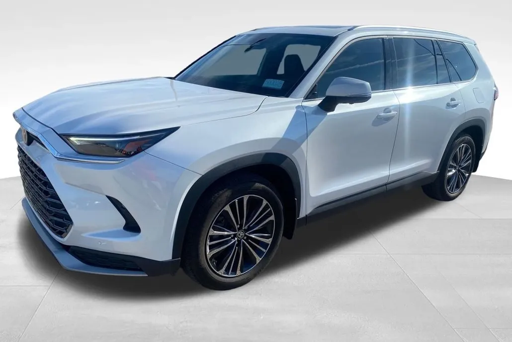 2024 Toyota Grand Highlander Hybrid Platinum MAX photo 1