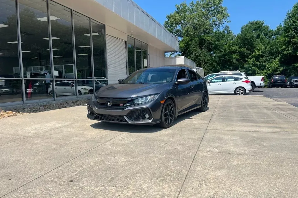 2019 Honda Civic Si photo 1