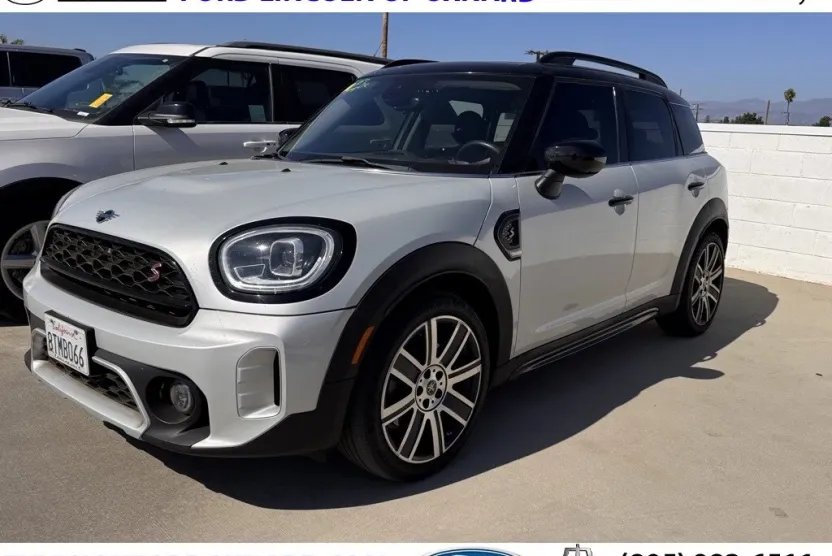 2021 Mini Countryman S photo 1