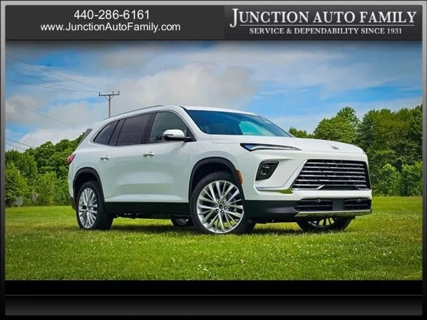 2025 Buick Enclave Preferred photo 1