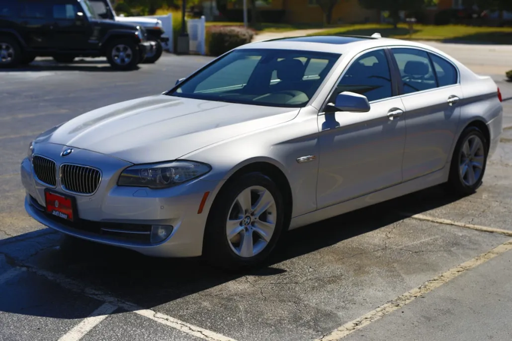 2013 Bmw 528xi 5-Series photo 1