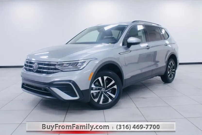 2023 Volkswagen Tiguan S photo 1