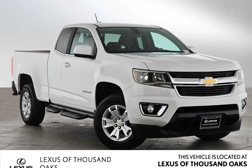 2017 Chevrolet Colorado LT photo 1