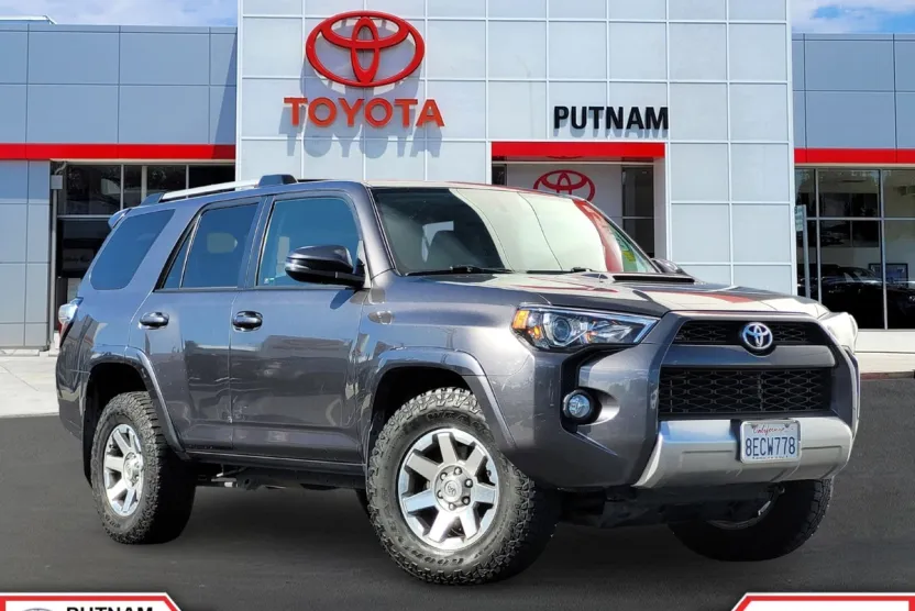 2016 Toyota 4Runner Trail Premium photo 1