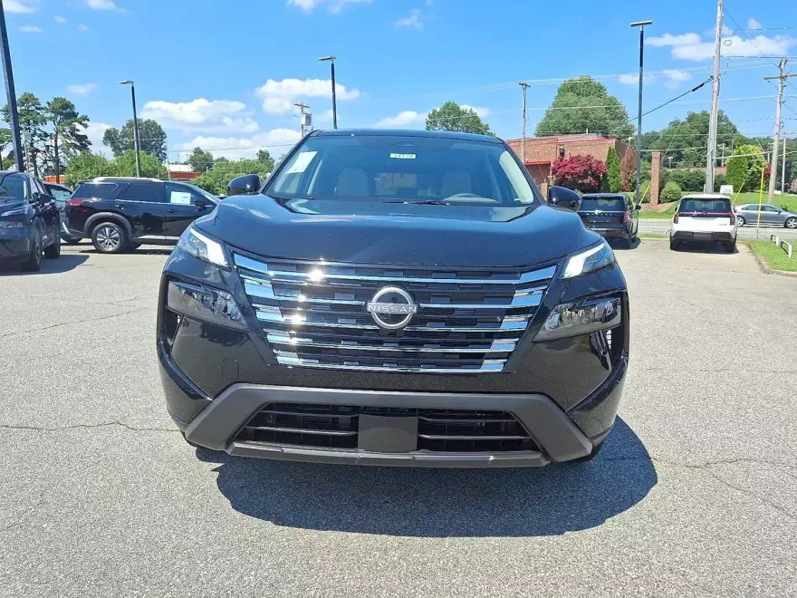 2025 Nissan Rogue SV photo 1