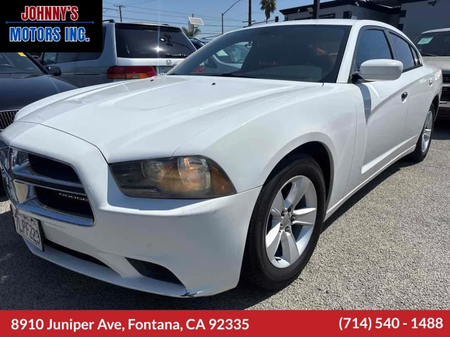 2013 Dodge Charger SE photo 1