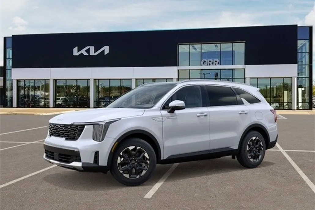 2025 Kia Sorento S photo 1