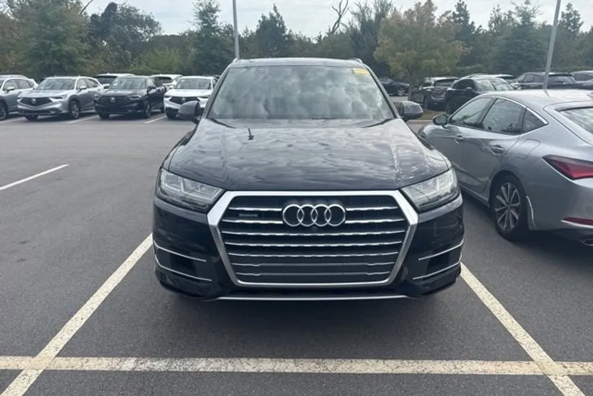 2017 Audi Q7 3.0T Premium photo 1