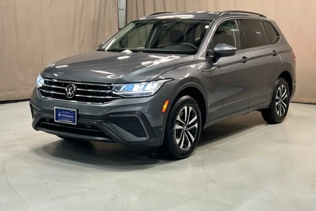 2024 Volkswagen Tiguan S photo 1