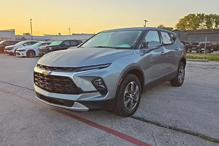 2025 Chevrolet Blazer 2LT photo 1