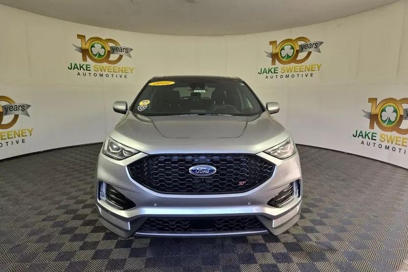2022 Ford Edge ST photo 1