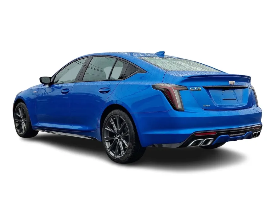 2024 Cadillac CT5 V photo 3