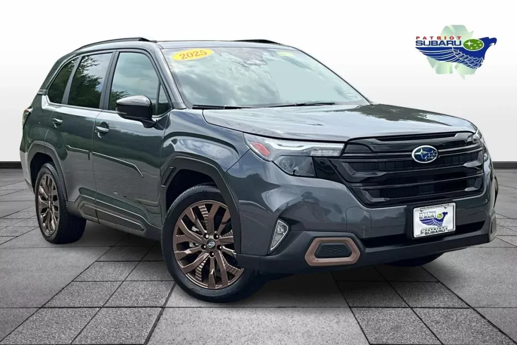 2025 Subaru Forester Sport photo 1