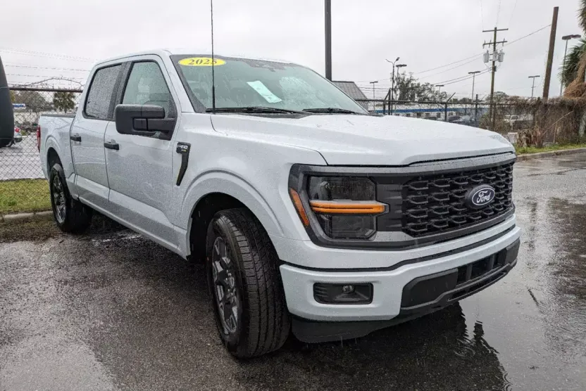 2025 Ford F-150 STX photo 1