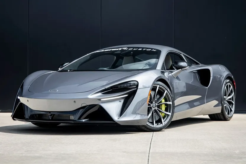 2023 Mclaren ARTURA photo 1