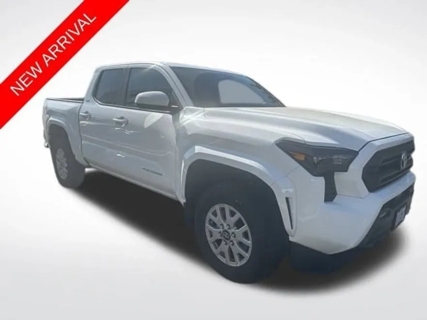 2024 Toyota Tacoma SR5 photo 1
