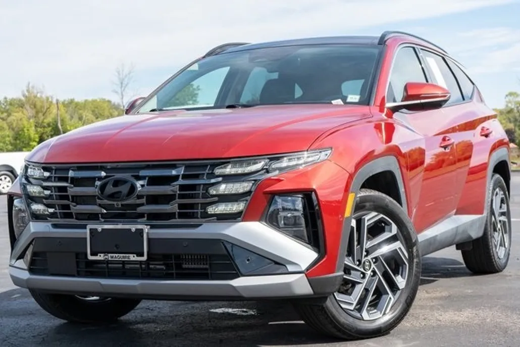 2025 Hyundai Tucson Hybrid Limited photo 1