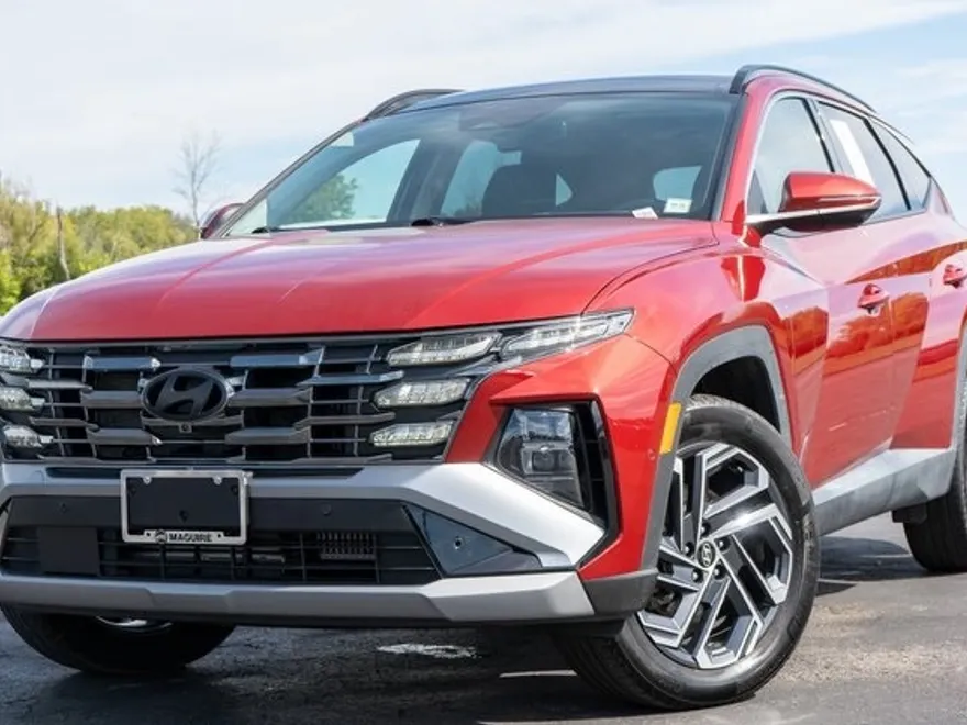 2025 Hyundai Tucson Hybrid Limited photo 1
