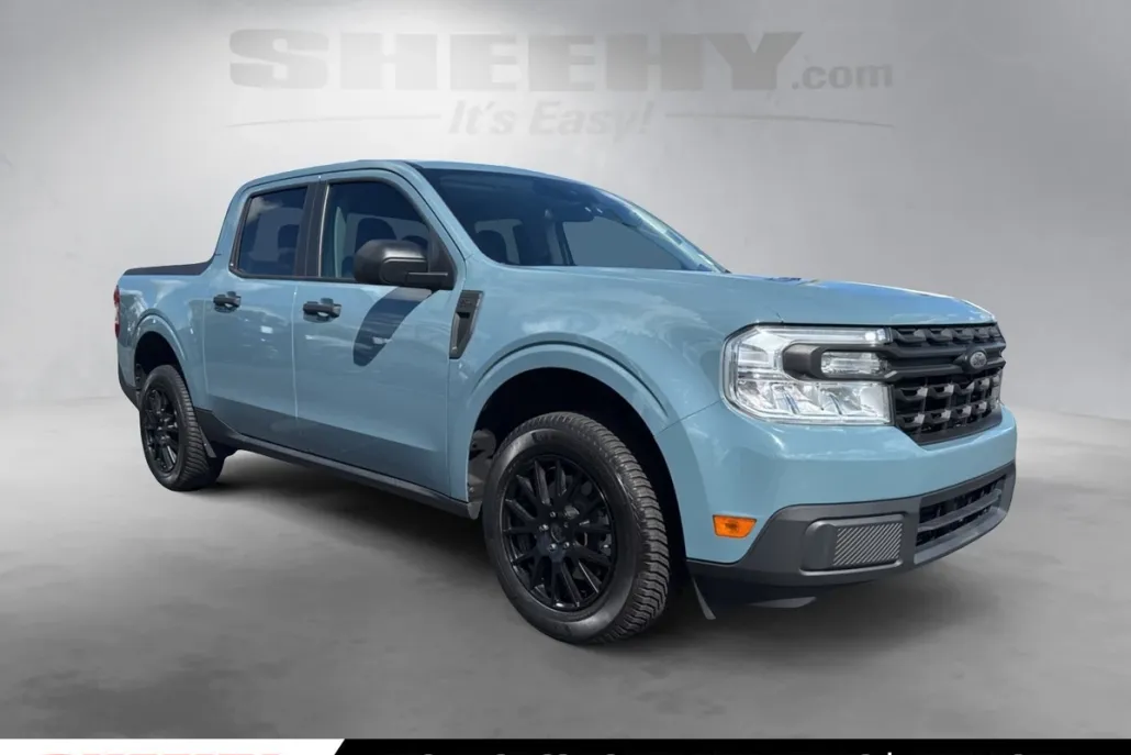 2022 Ford Maverick XL photo 1