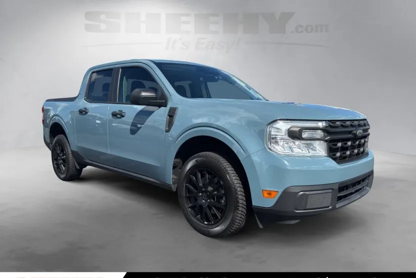 2022 Ford Maverick XL photo 1