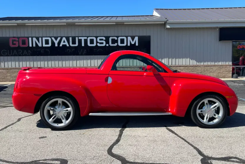 2003 Chevrolet SSR photo 1
