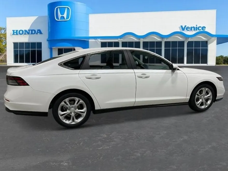 2025 Honda Accord LX photo 1