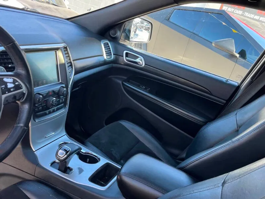 2015 Jeep Grand Cherokee Altitude photo 1