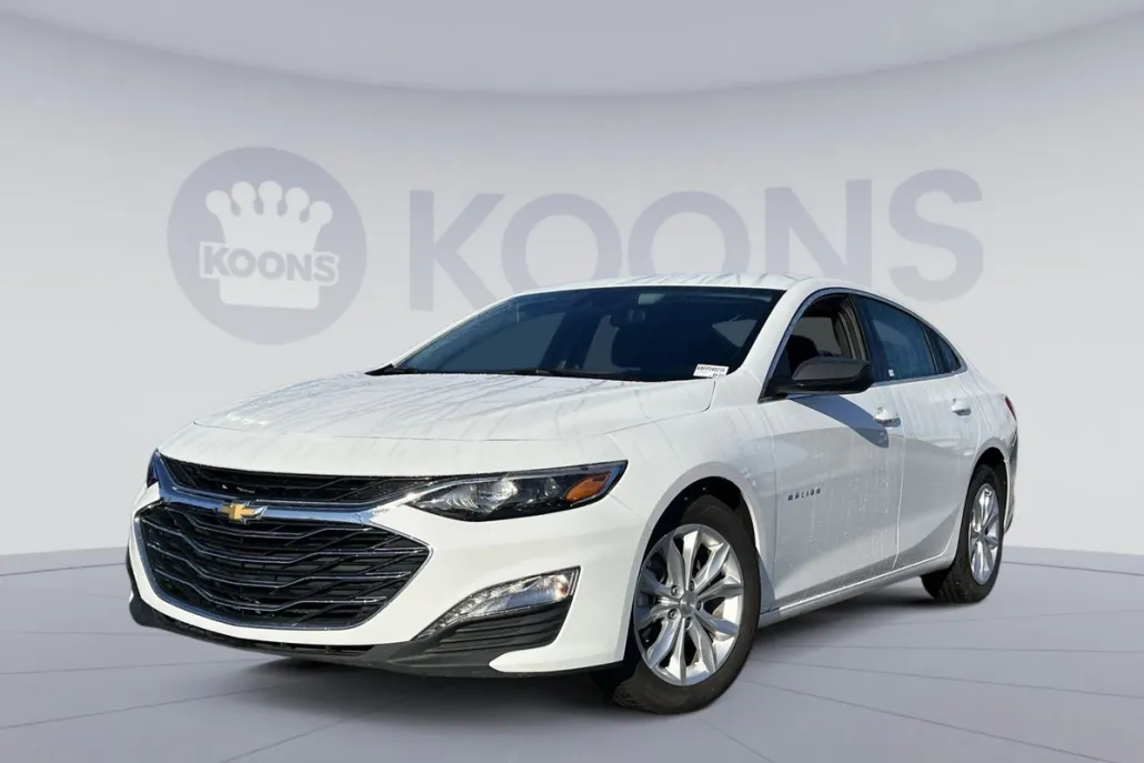 2024 Chevrolet Malibu 1LT photo 1