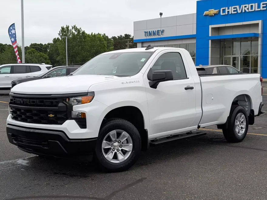 2025 Chevrolet Silverado 1500 photo 1