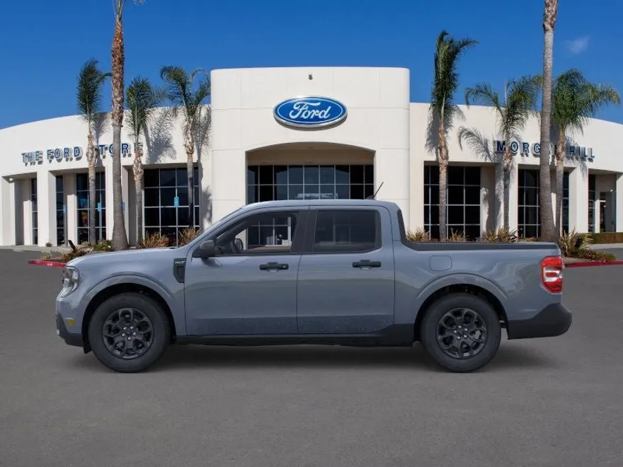 2025 Ford Maverick XLT photo 1