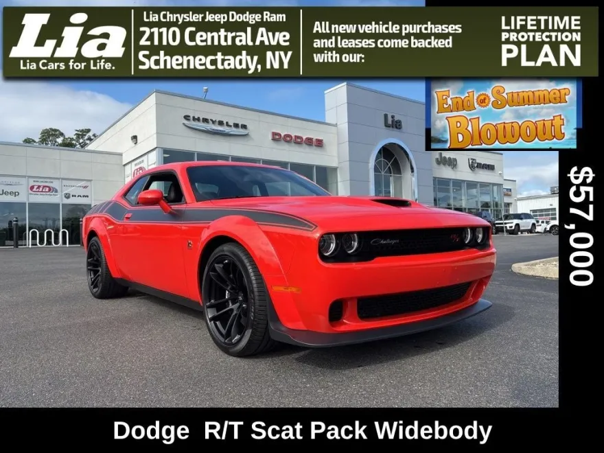 2023 Dodge Challenger R/T Scat Pack Widebody photo 1
