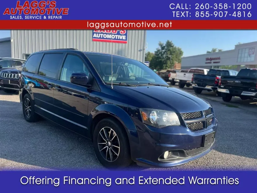 2017 Dodge Grand Caravan GT photo 1