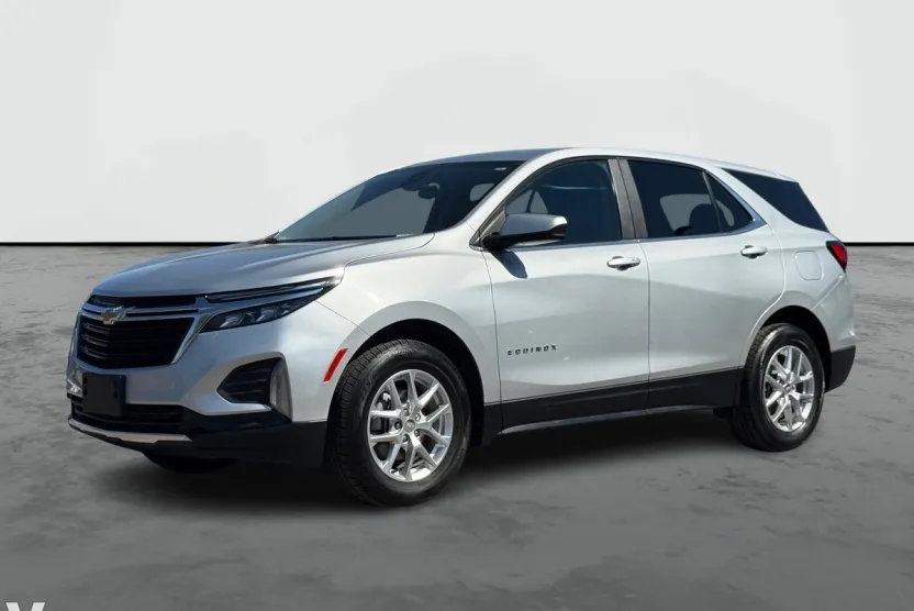 2022 Chevrolet Equinox LT photo 1