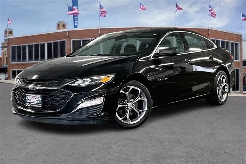 2019 Chevrolet Malibu RS photo 1