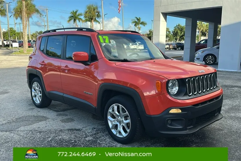 2017 Jeep Renegade Latitude North Edition photo 1