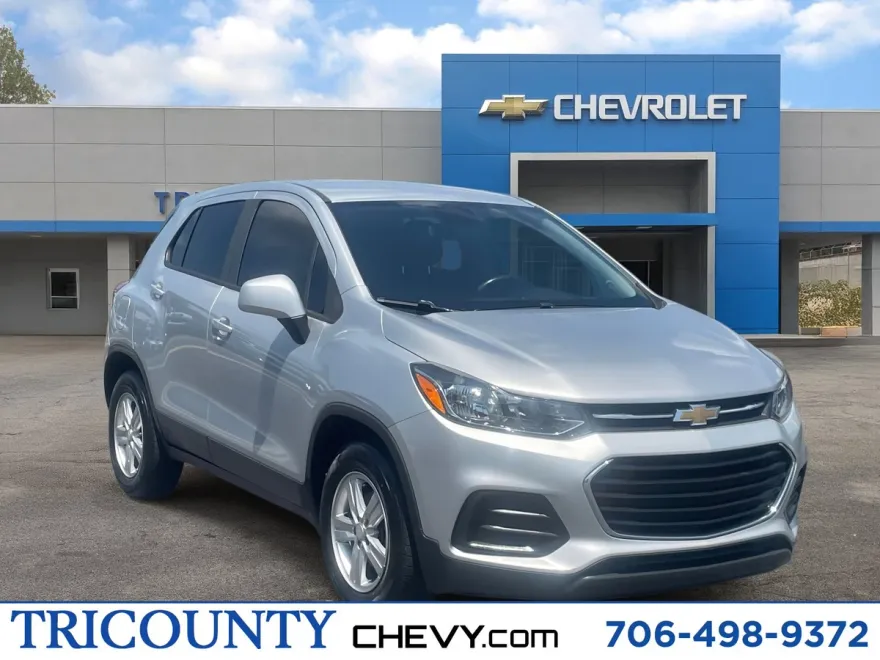 2020 Chevrolet Trax LS photo 1