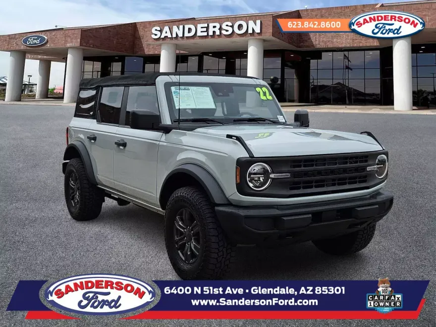 2022 Ford Bronco Base photo 1