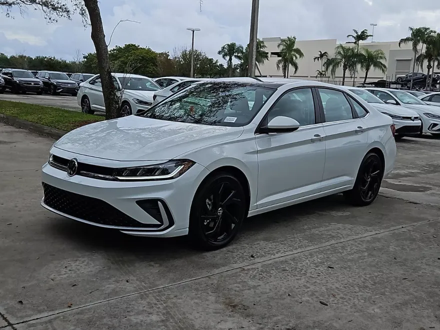 2025 Volkswagen Jetta 1.5T SE photo 1
