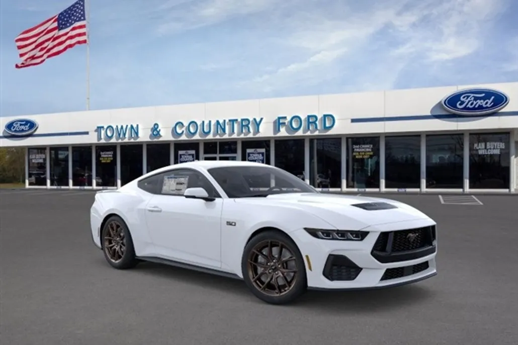 2025 Ford Mustang GT Premium photo 1