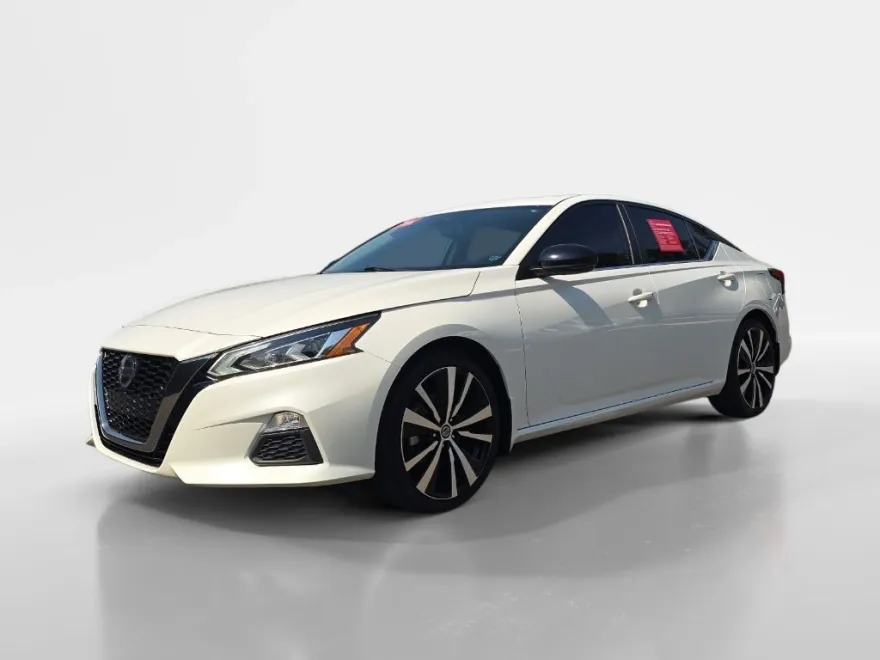 2021 Nissan Altima 2.5 SR photo 1